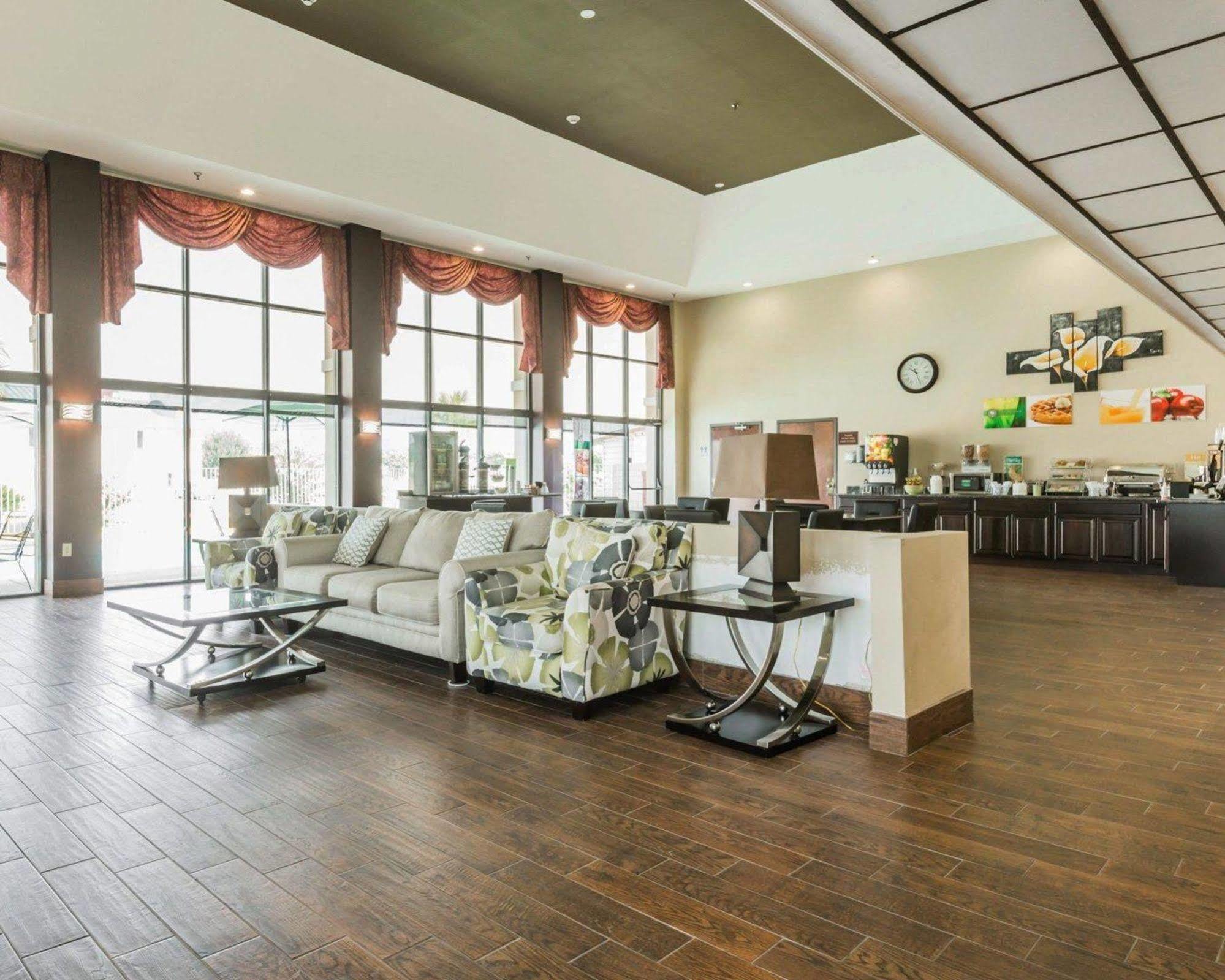 Quality Inn & Suites North Montgomery Kültér fotó