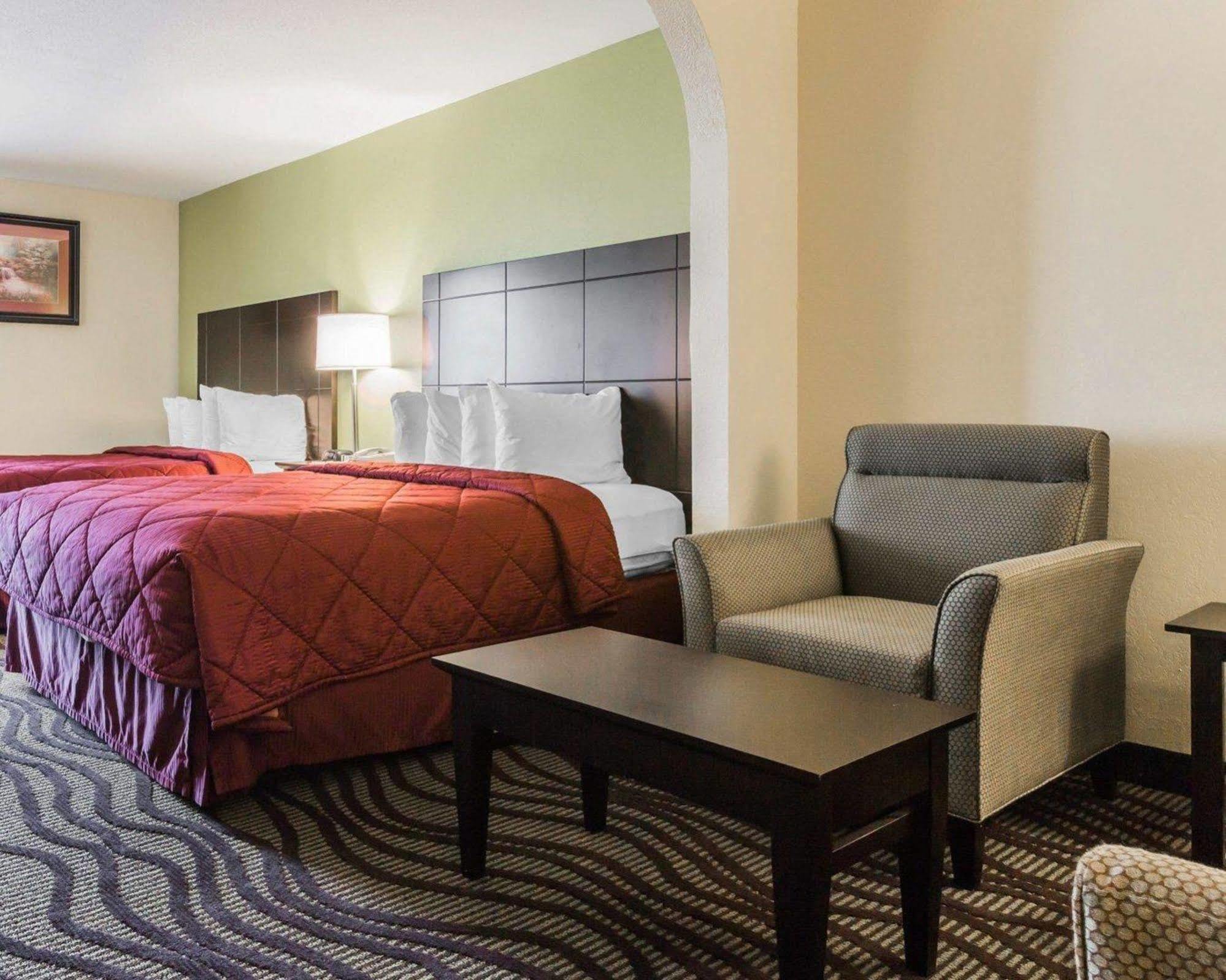 Quality Inn & Suites North Montgomery Kültér fotó
