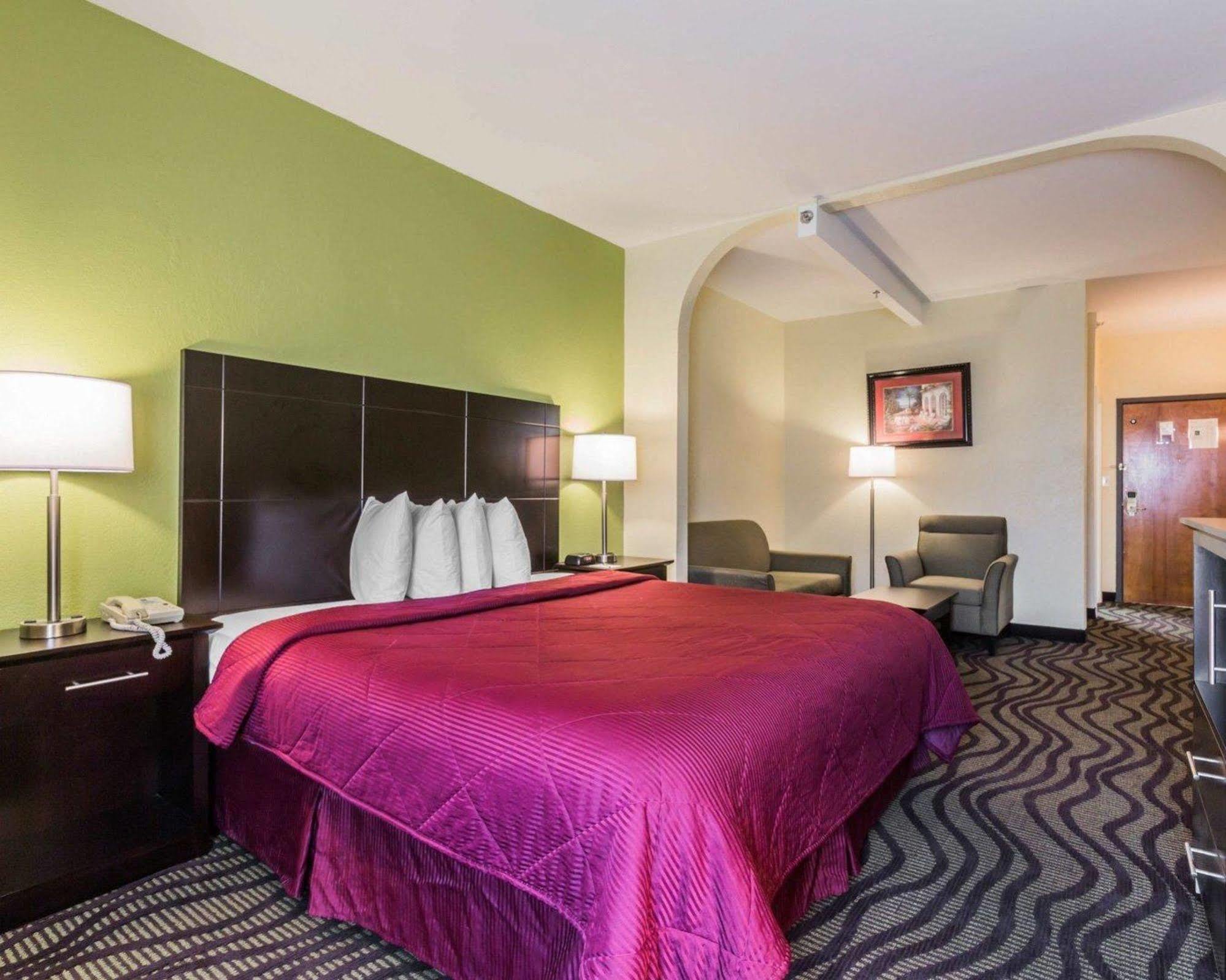 Quality Inn & Suites North Montgomery Kültér fotó
