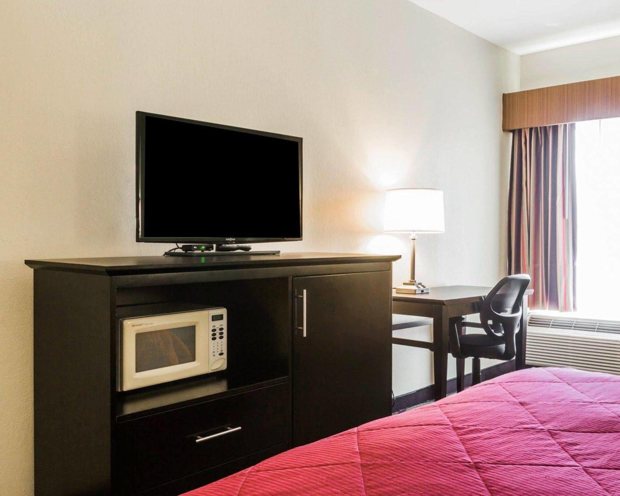 Quality Inn & Suites North Montgomery Kültér fotó
