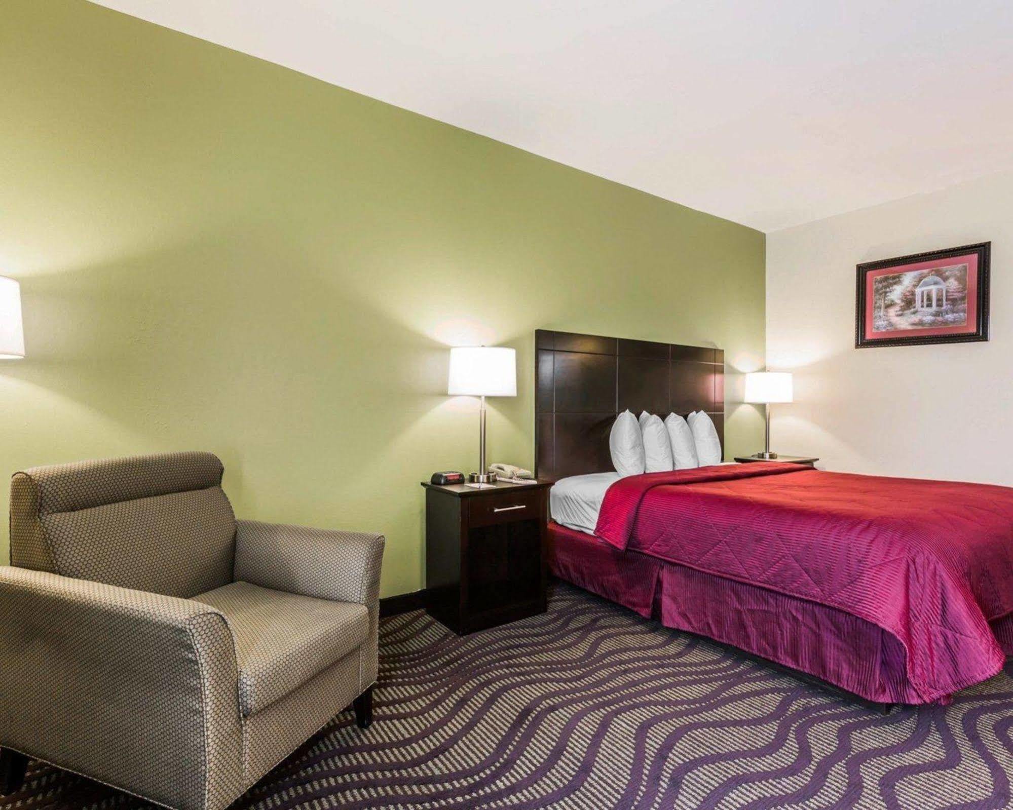 Quality Inn & Suites North Montgomery Kültér fotó